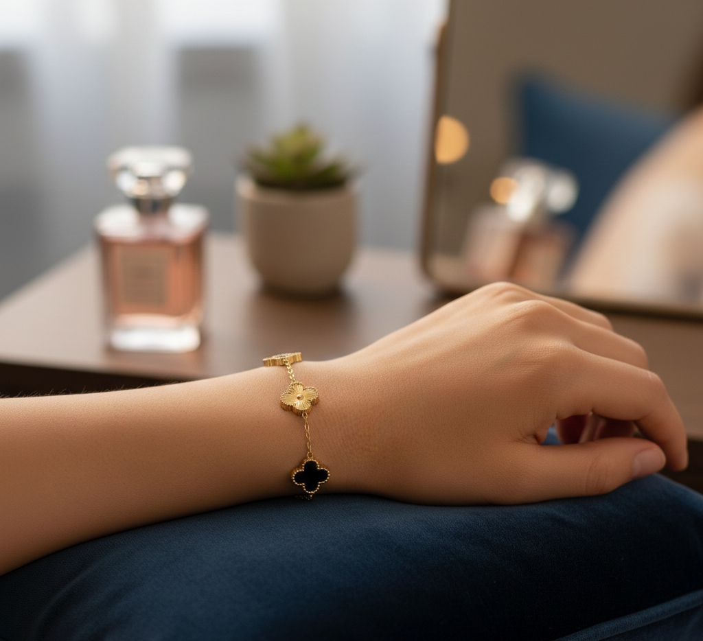 QXT-134 Clover 2-in-1 Bracelet – Stainless Steel | Versatile & Stylish Accessory.