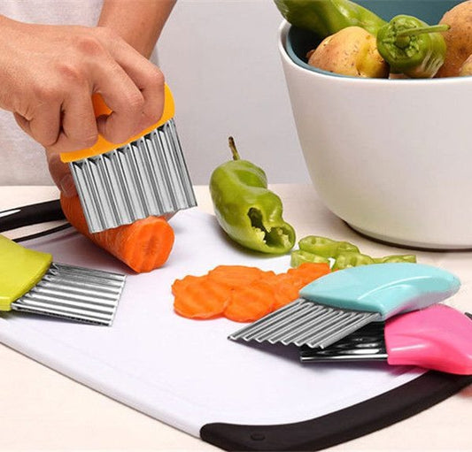 French Fry Crinkle Cutter – Stainless Steel Wavy Slicer Knife for Potatoes, Vegetables & Fruits | Easy Grip