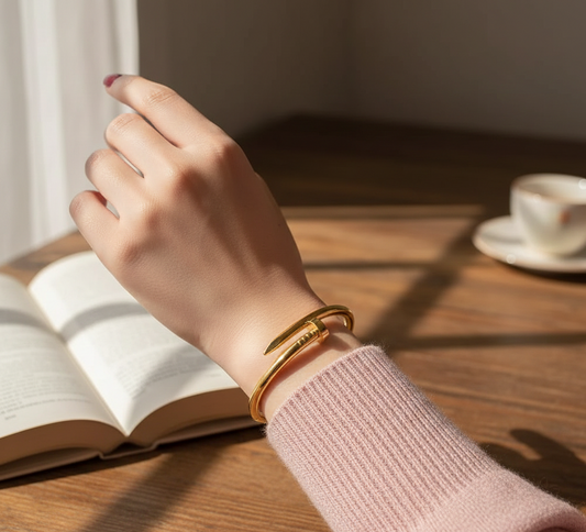 QVT-139 Cartier Nail Bangle – Stainless Steel | Iconic Luxury Design (Golden).